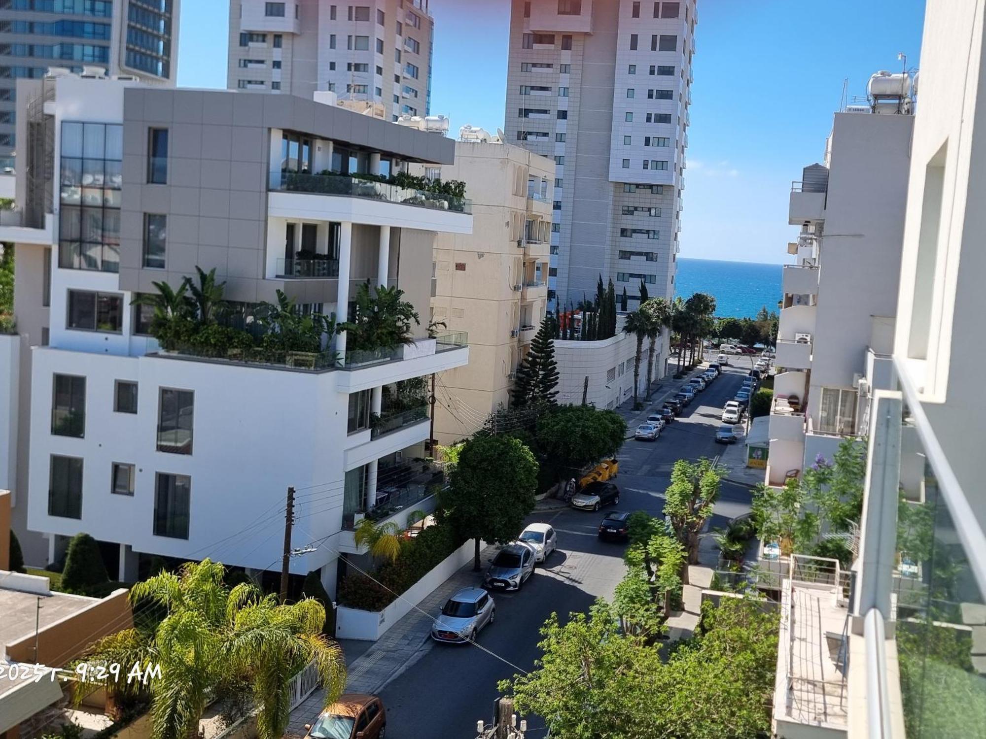 Beach Apartment'S Лимасол Экстерьер фото